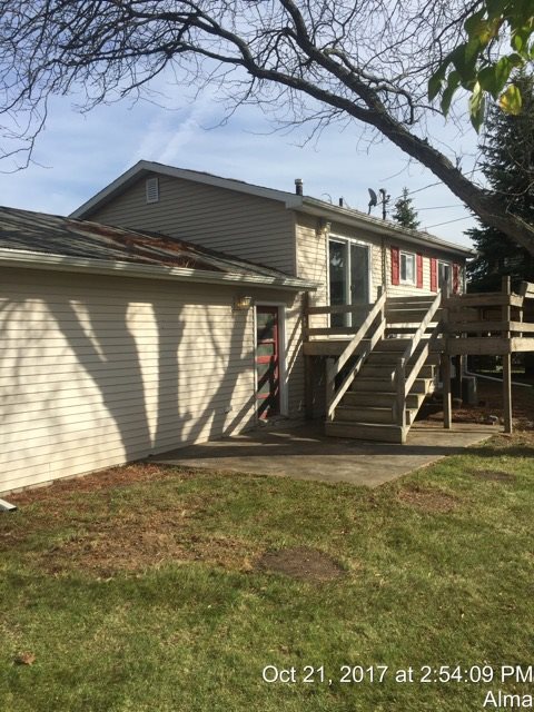 945 Iowa Street Alma, MI 48801 - Photo 5 of 21 1839524-4.JPG