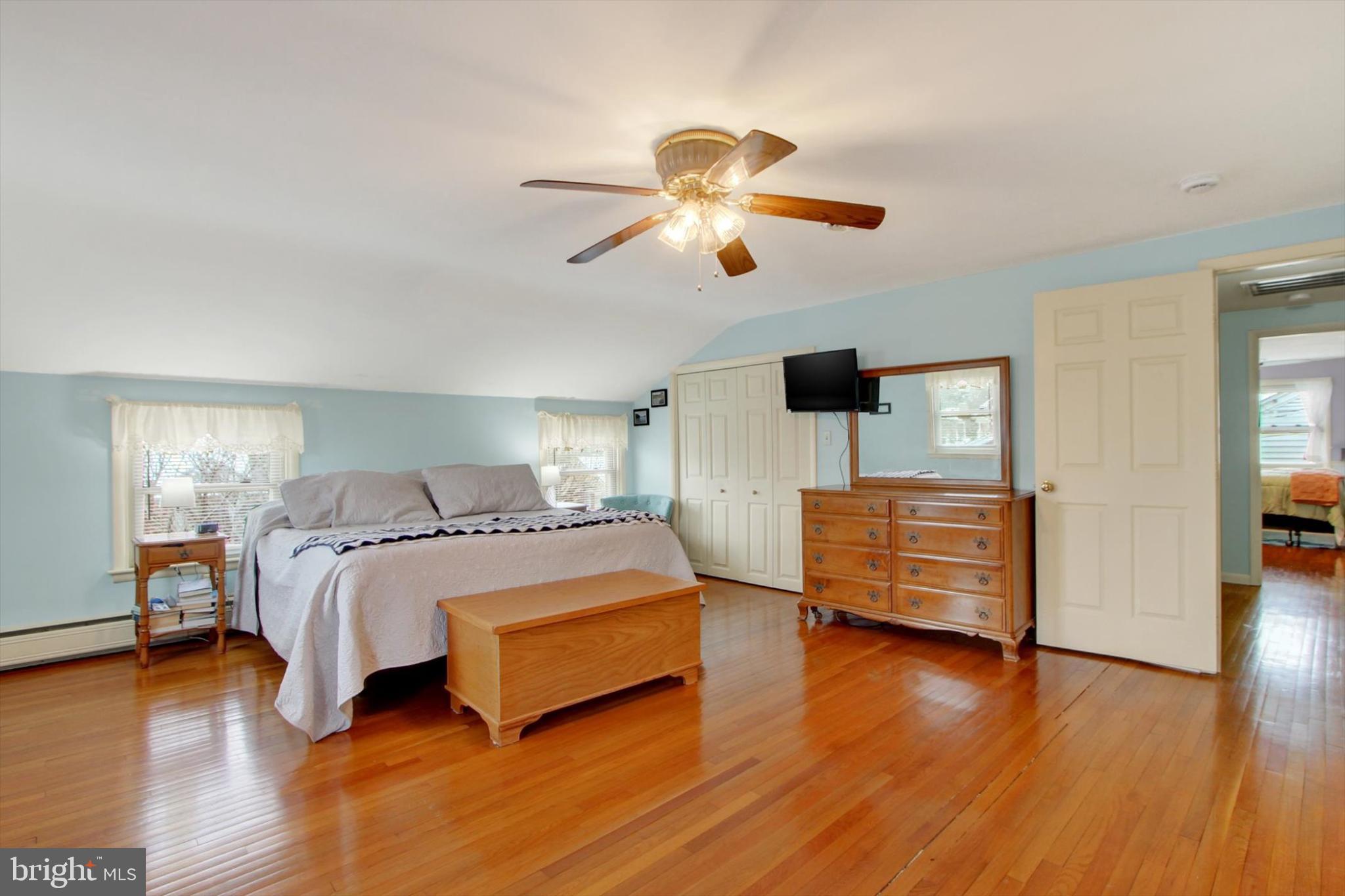 511 West Hanover Street Hanover, PA 17331 - Photo 17 of 32 Upper Level Large Bedroom with En-Suite