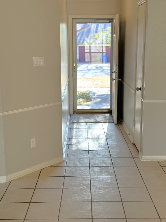 1412 Quail Run Road Pflugerville, TX 78660 - Photo 3 of 16 a view of an empty room and window
