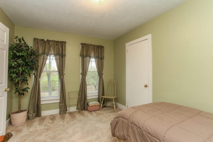 740 West Hinchman Road Baroda, MI 49101 - Photo 8 of 10 Bedroom 3