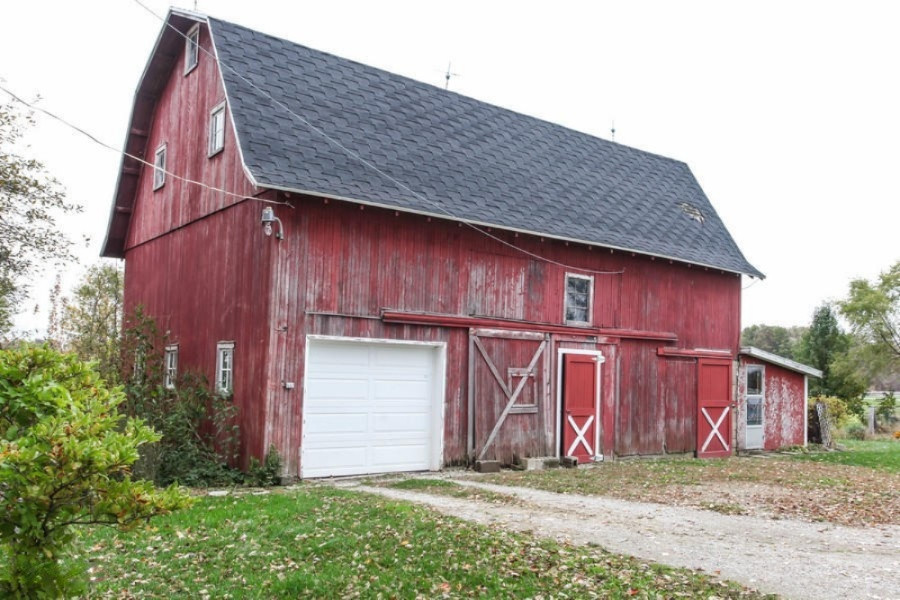 740 West Hinchman Road Baroda, MI 49101 - Photo 9 of 10 Barn