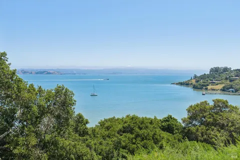 $12,000,000 | 3680 Paradise Drive, Tiburon, CA 94920