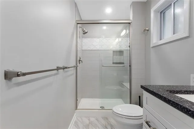 $599,900 | 6800 West 66th Street, Overland Park, KS 66202