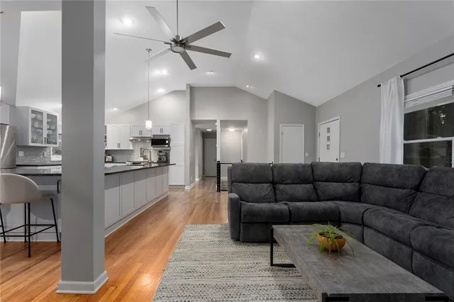 $599,900 | 6800 West 66th Street, Overland Park, KS 66202