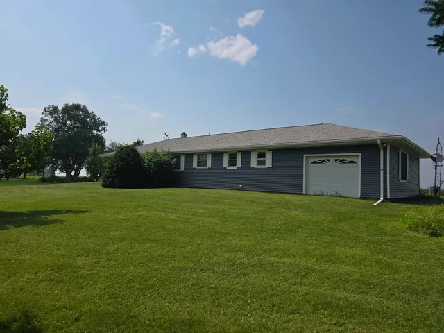 $265,000 | 7551 Slab Town Road, Lancaster, WI 53813