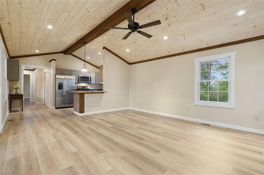 1149 Pittsburgh Road Valencia, PA 16059 - Photo 13 of 39 Gallery Image 13