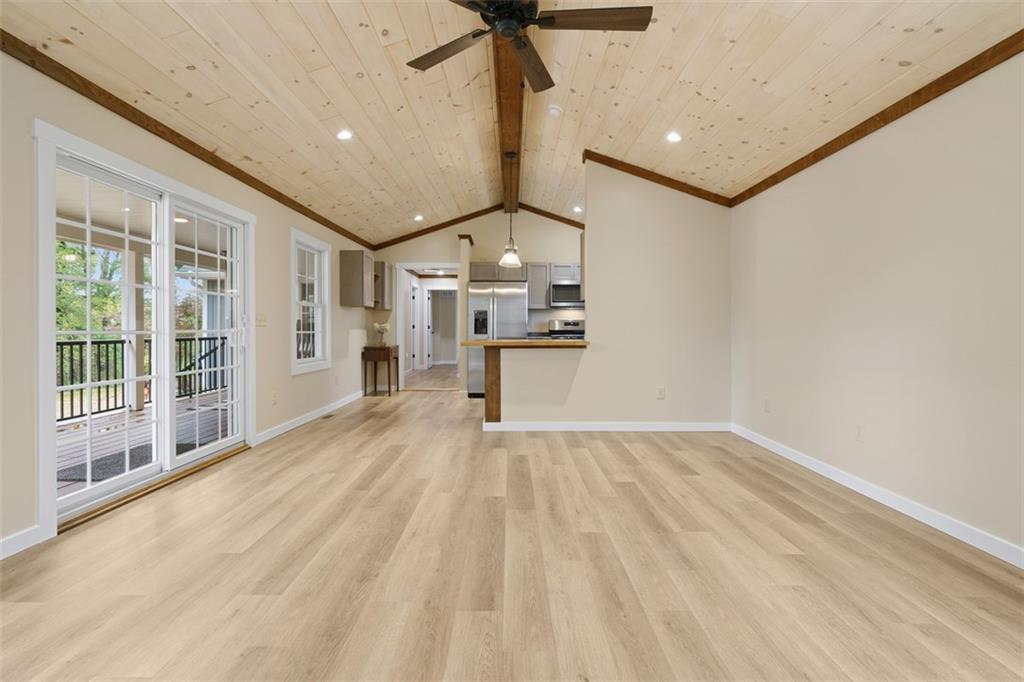 1149 Pittsburgh Road Valencia, PA 16059 - Photo 14 of 39 Gallery Image 14