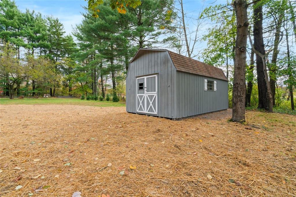 1149 Pittsburgh Road Valencia, PA 16059 - Photo 33 of 39 Gallery Image 33