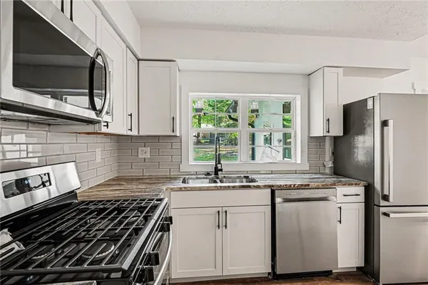 $255,000 | 8984 Bentwood Lane, Riverdale, GA 30274