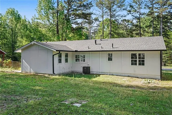 $255,000 | 8984 Bentwood Lane, Riverdale, GA 30274
