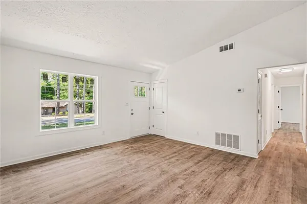 $255,000 | 8984 Bentwood Lane, Riverdale, GA 30274