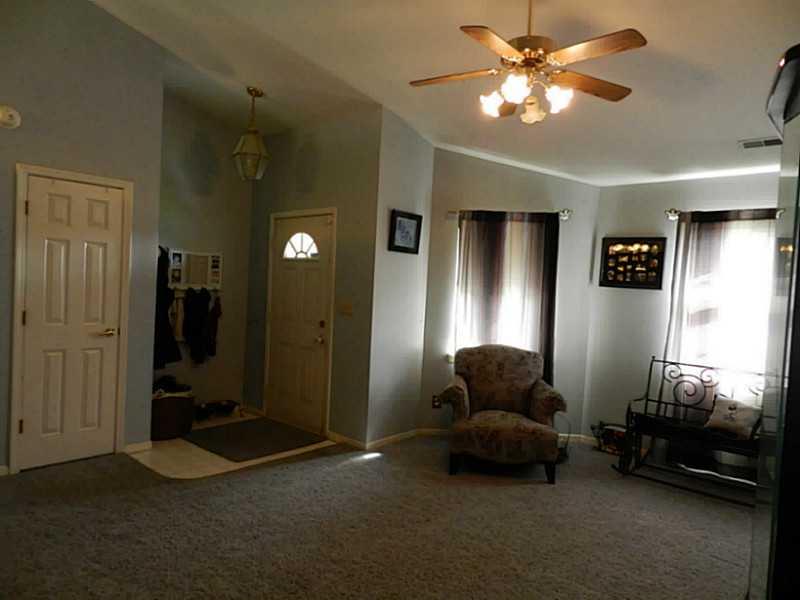 1167 Oak Leaf Road Franklin, IN 46131 - Photo 4 of 17