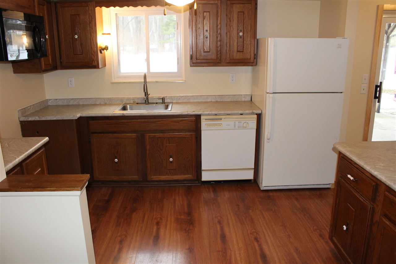 14654 Tuscola Road Clio, MI 48420 - Photo 9 of 23