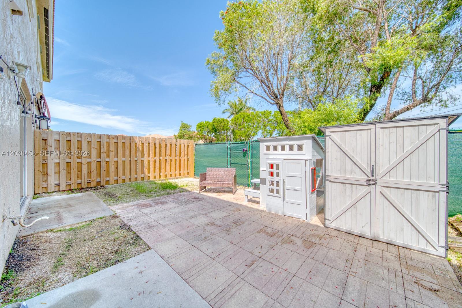 27240 Southwest 138th Path Homestead, FL 33032 - Photo 8 of 44