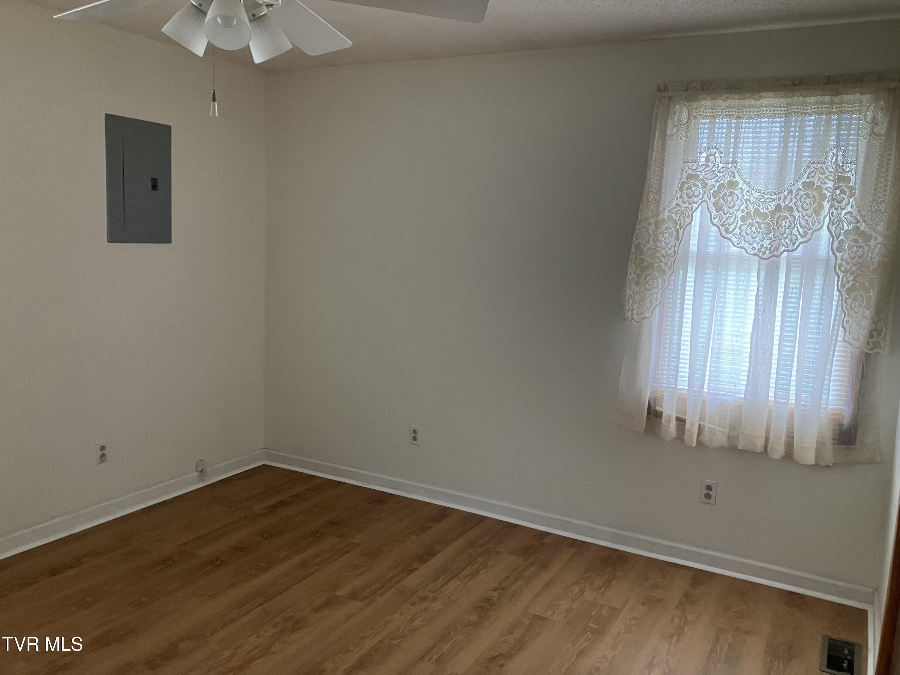 101 Tommy Campbell Road Jonesborough, TN 37659 - Photo 14 of 29 IMG_3720