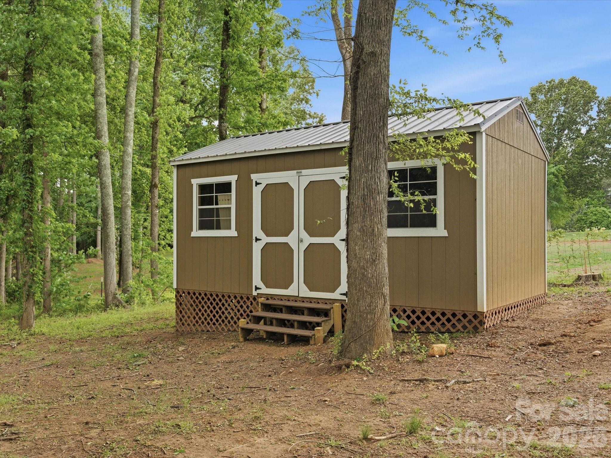 189 Wesley Amaker Road York, SC 29745 - Photo 8 of 39