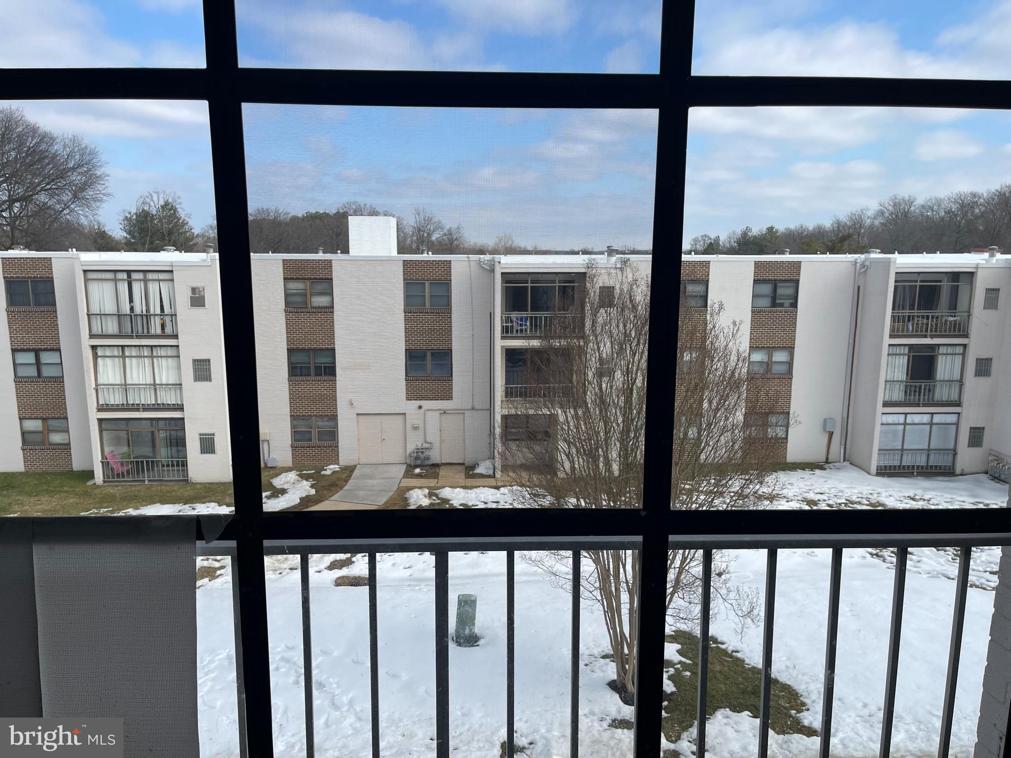 84 Welsh Tract Road, Unit H306 Newark, DE 19713 - Photo 11 of 13 Patio with Glass Enclosure with Screens