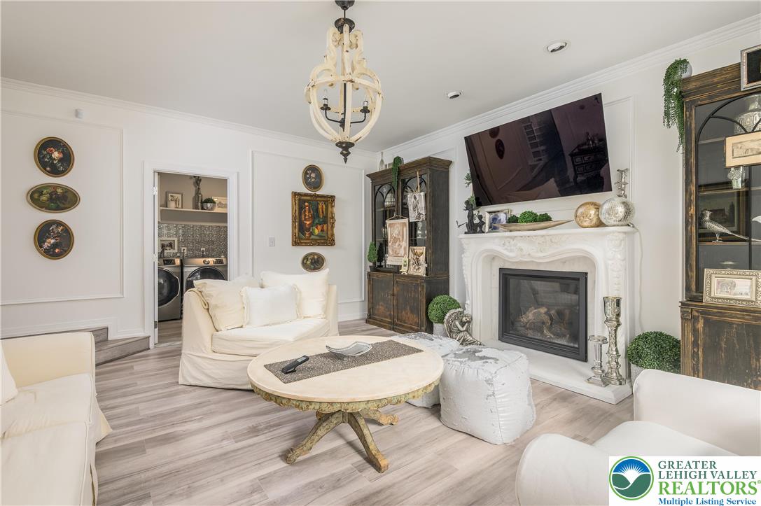 3038 Hemlock Road Stroudsburg, PA 18360 - Photo 17 of 64 Gallery Image 17