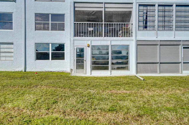 a car parked in front of a building