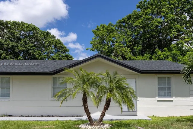 $2,950 | 355 Southwest 17th Avenue, Homestead, FL 33030