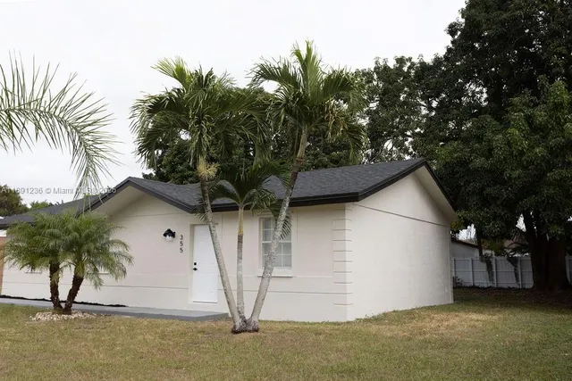 $2,950 | 355 Southwest 17th Avenue, Homestead, FL 33030