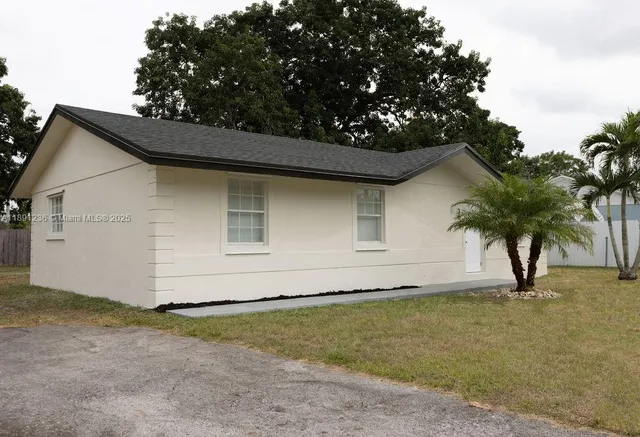 $2,950 | 355 Southwest 17th Avenue, Homestead, FL 33030