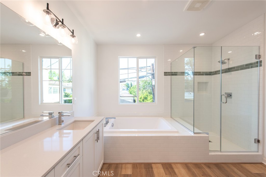 14 Miren Place Arcadia, CA 91007 - Photo 16 of 24 Master Bathroom