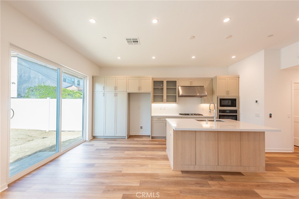 14 Miren Place Arcadia, CA 91007 - Photo 3 of 24