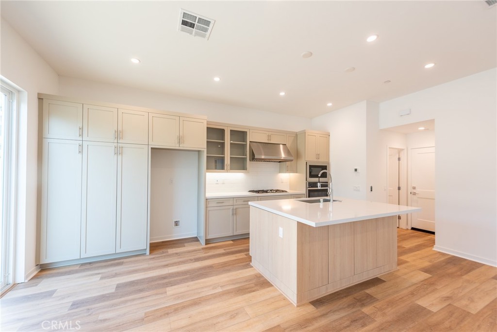 14 Miren Place Arcadia, CA 91007 - Photo 4 of 24