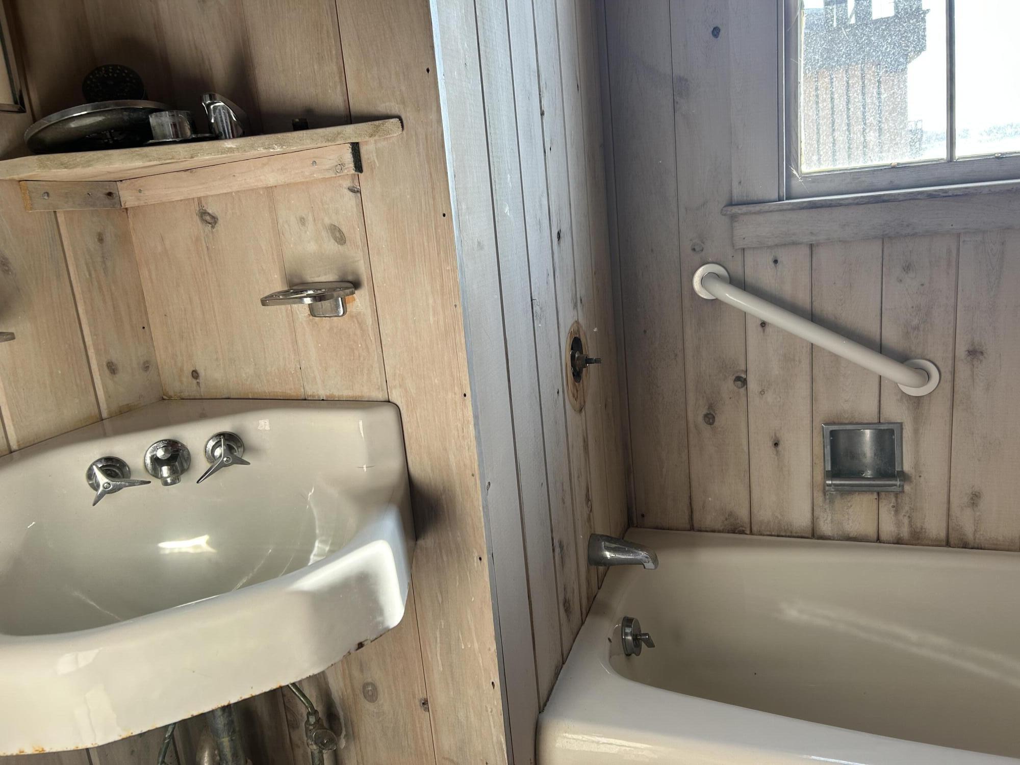 89 Water Street Castine, ME 04421 - Photo 12 of 23 IMG_2447