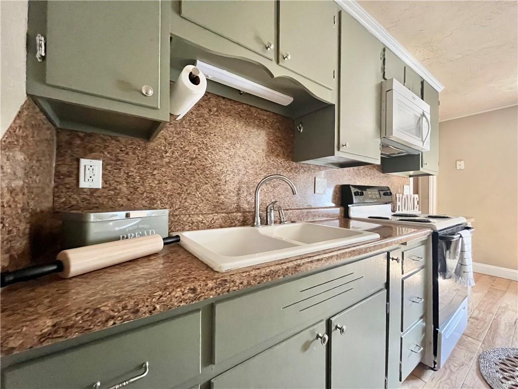 202 Kors Studio Road Mount Pleasant, PA 15666 - Photo 5 of 14 Gallery Image 5