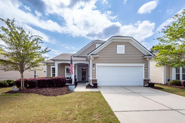 $385,000 | 477 Eastern Isle Avenue, Summerville, SC 29486