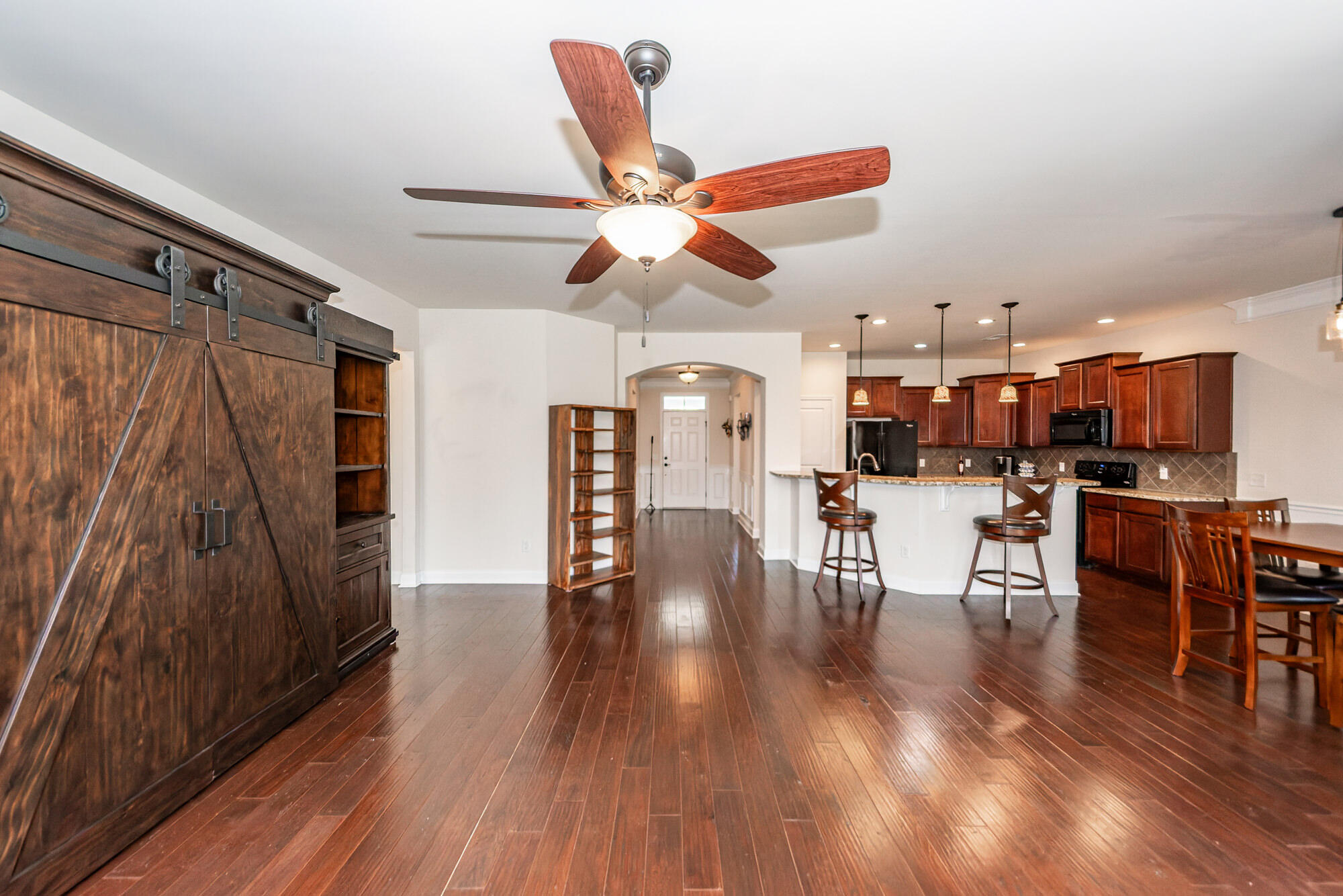 477 Eastern Isle Avenue Summerville, SC 29486 - Photo 7 of 61 07