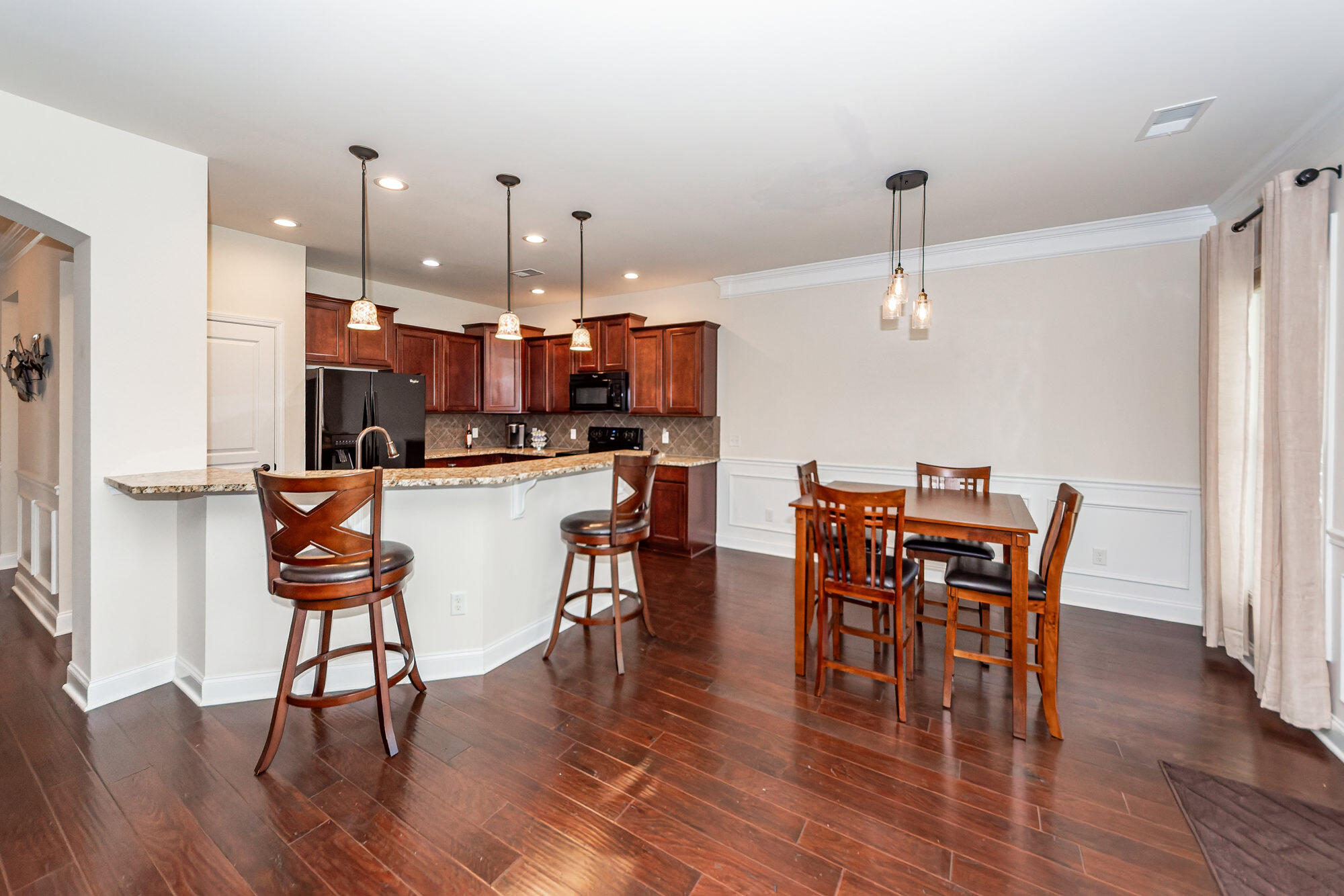 477 Eastern Isle Avenue Summerville, SC 29486 - Photo 9 of 61 09