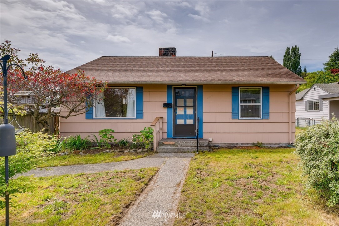 3009 Southwest Roxbury Street Seattle, WA 98126 - Photo 1 of 11 Gallery Image 1