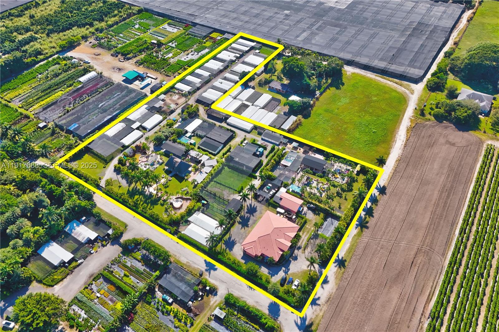 20455 Southwest 154th Avenue Miami, FL 33187 - Photo 1 of 95