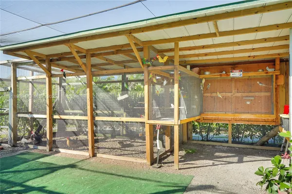 $4,200,000 | 20455 Southwest 154th Avenue, Miami, FL 33187