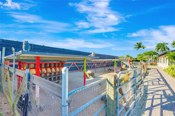 $4,200,000 | 20455 Southwest 154th Avenue, Miami, FL 33187