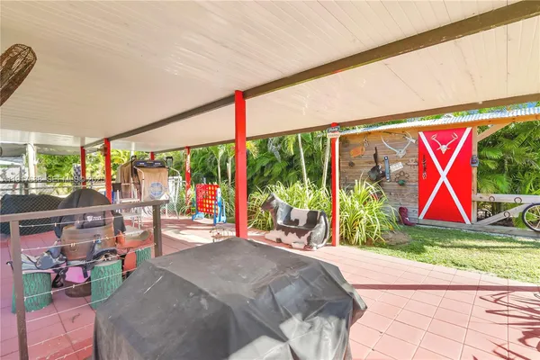 $4,200,000 | 20455 Southwest 154th Avenue, Miami, FL 33187