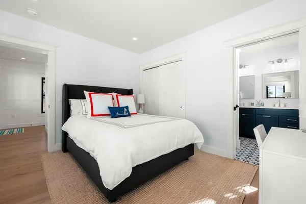 $5,995,000 | 8 Priscilla Lane, Nantucket, MA 02554