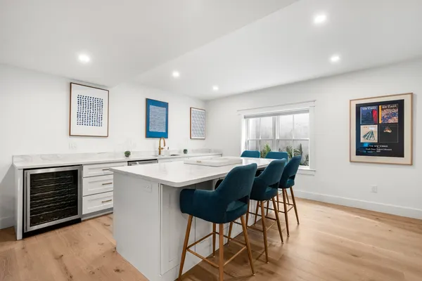 $5,995,000 | 8 Priscilla Lane, Nantucket, MA 02554