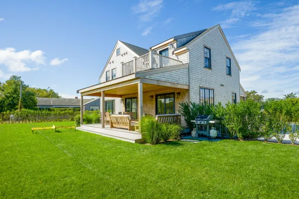 $5,995,000 | 8 Priscilla Lane, Nantucket, MA 02554