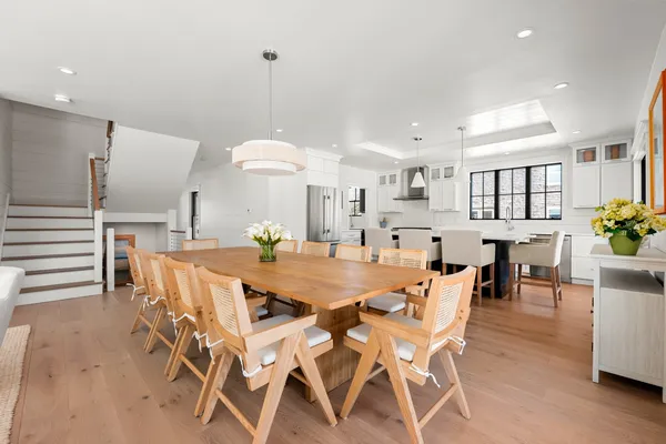 $5,995,000 | 8 Priscilla Lane, Nantucket, MA 02554