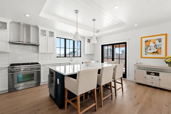 $5,995,000 | 8 Priscilla Lane, Nantucket, MA 02554