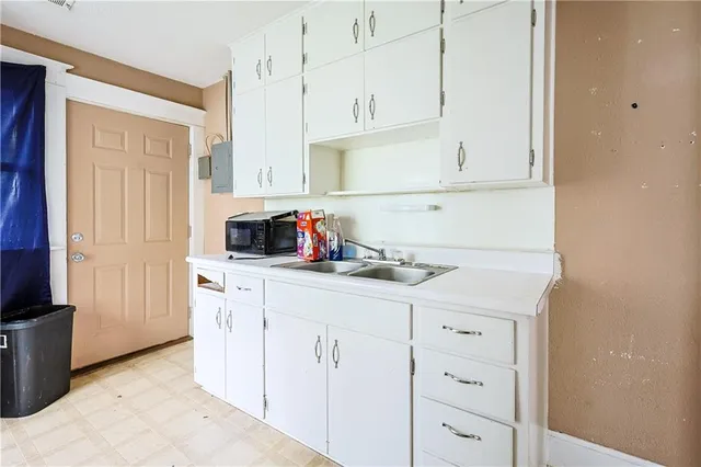 $135,000 | 2512 Jules Street, St. Joseph, MO 64501