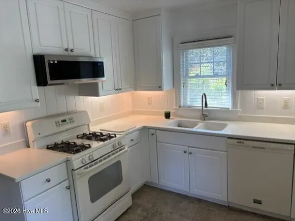 $1,200 | 1407 Rhem Avenue, New Bern, NC 28560