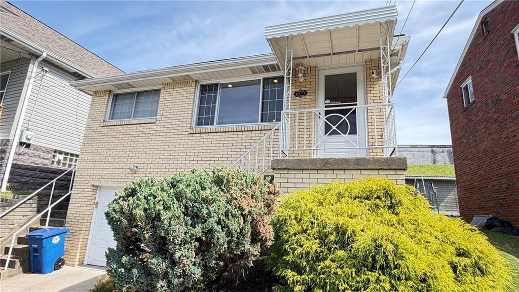 2972 Ruthwood Avenue Pittsburgh, PA 15227 - Photo 2 of 33
