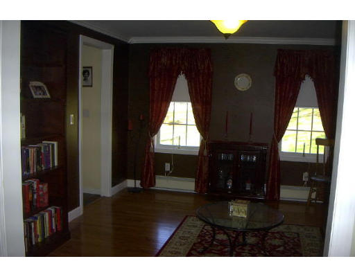 33 Hanson Road Charlton, MA 01507 - Photo 11 of 18 Gallery Image 11
