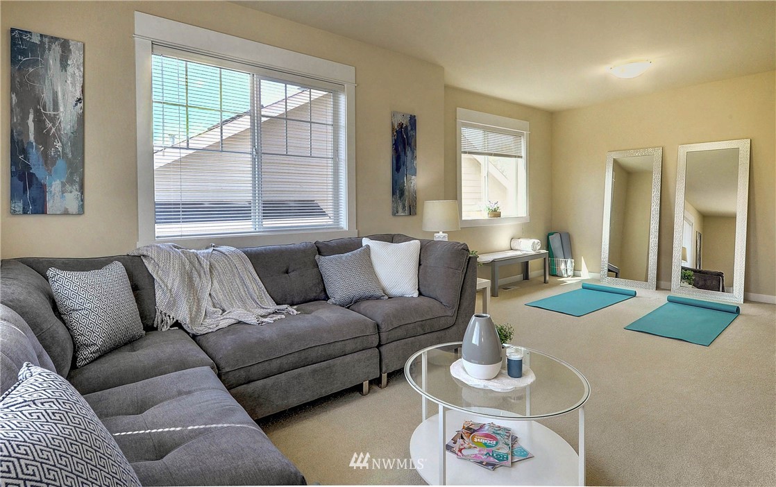 4926 Southwest Forney Street Seattle, WA 98116 - Photo 20 of 25 Gallery Image 20
