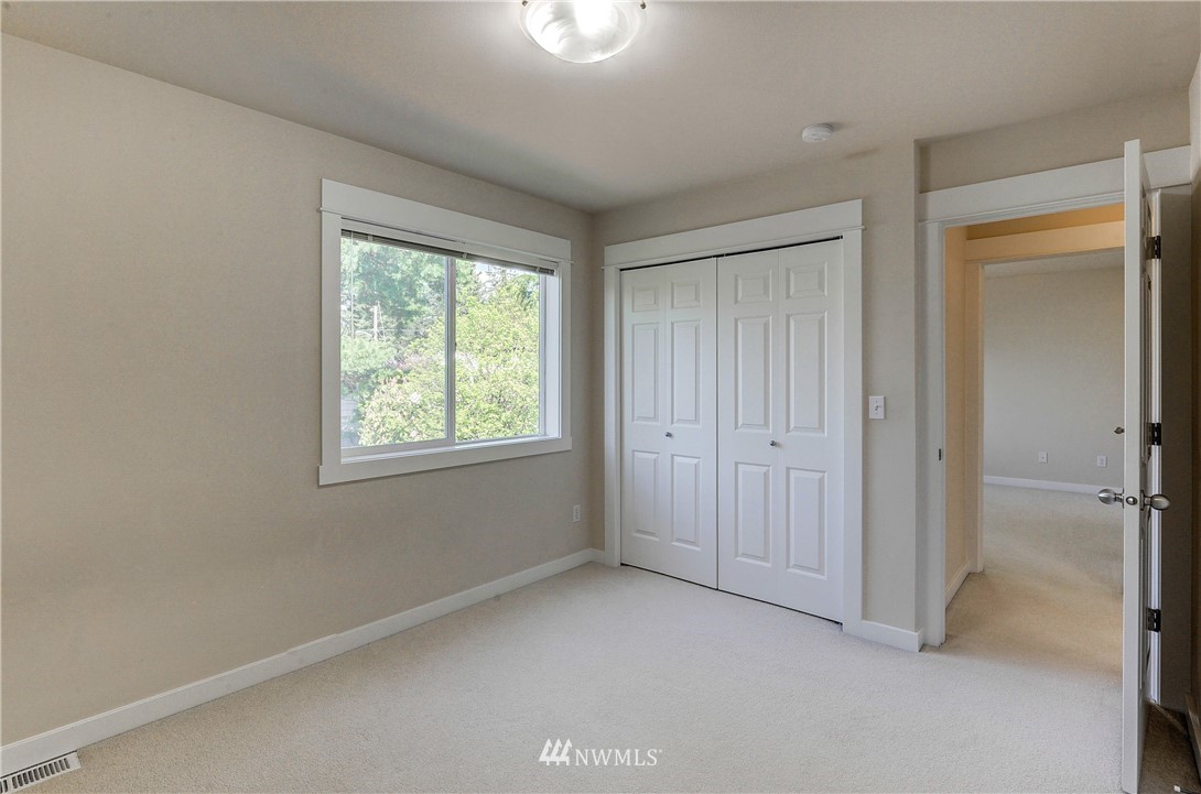 4926 Southwest Forney Street Seattle, WA 98116 - Photo 21 of 25 Gallery Image 21